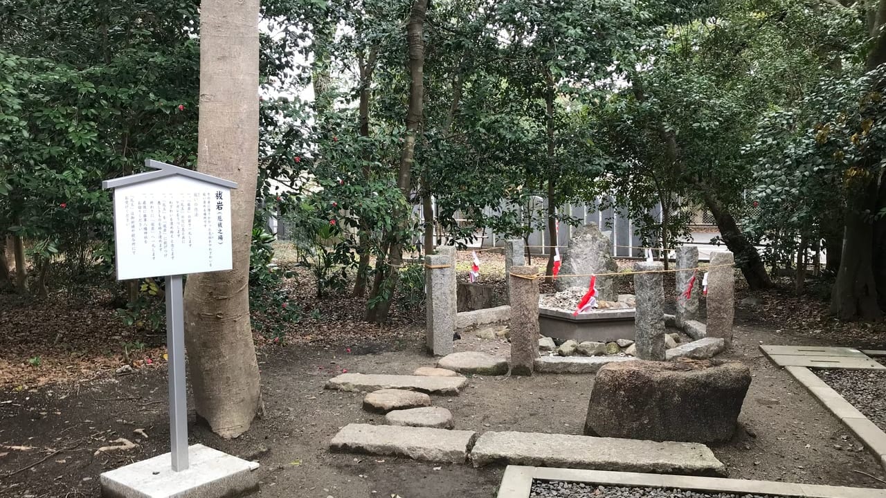 椿神社の祓岩