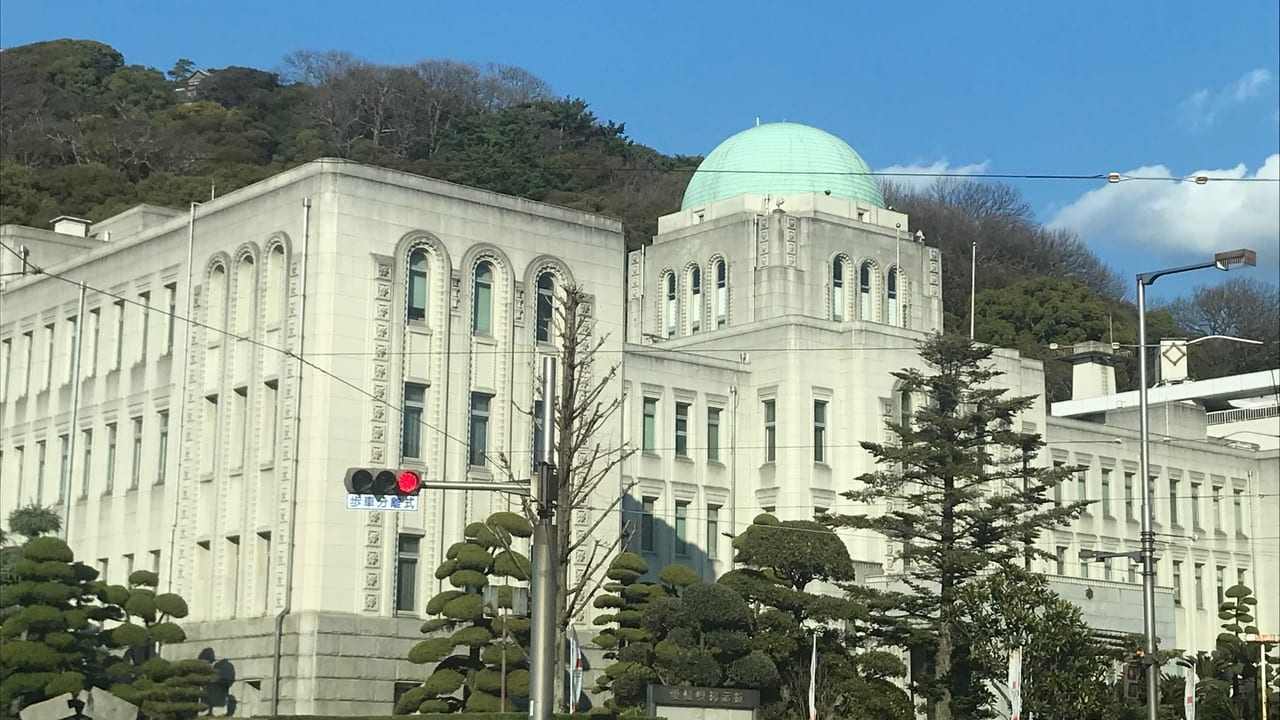 愛媛県庁外観