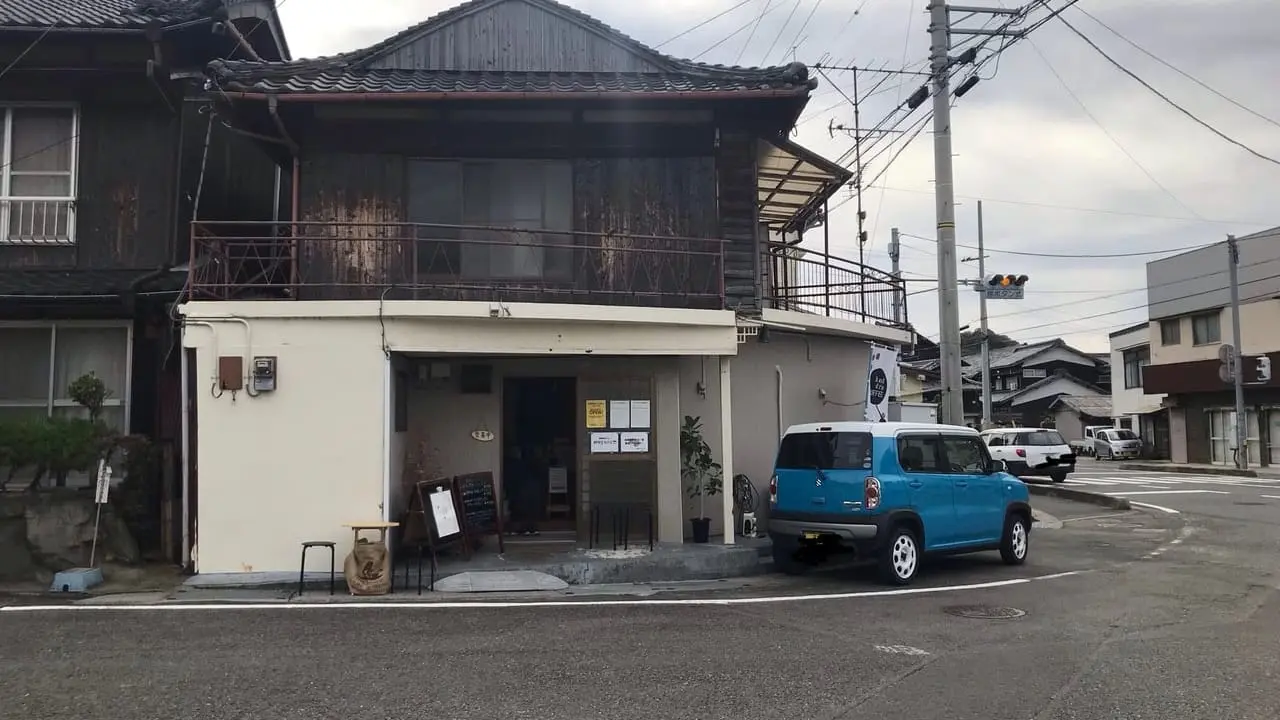 ハルノウタ外観