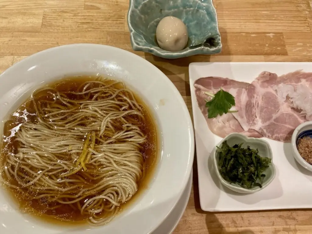 麺と向かって鰹