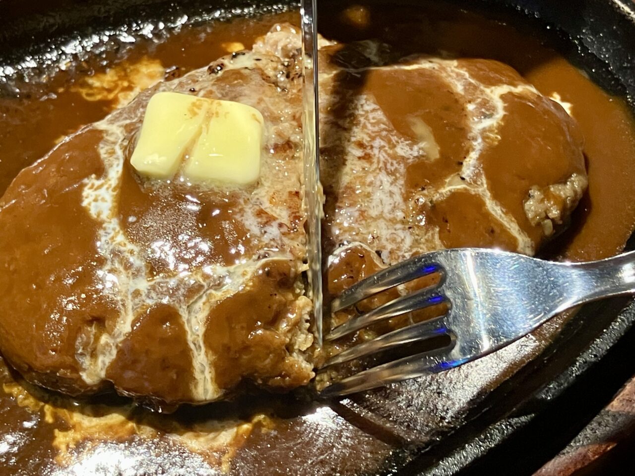 シャーロットボニーハンバーグ
