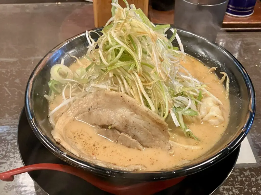 味噌とんこつまるのラーメン